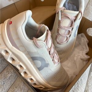 On Cloud Cloud 5 Natural White Shoes